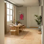 Modern Design 75Sq Apartment In Berlin Mitte