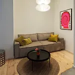 Modern Design 75Sq Apartment In Berlin Mitte
