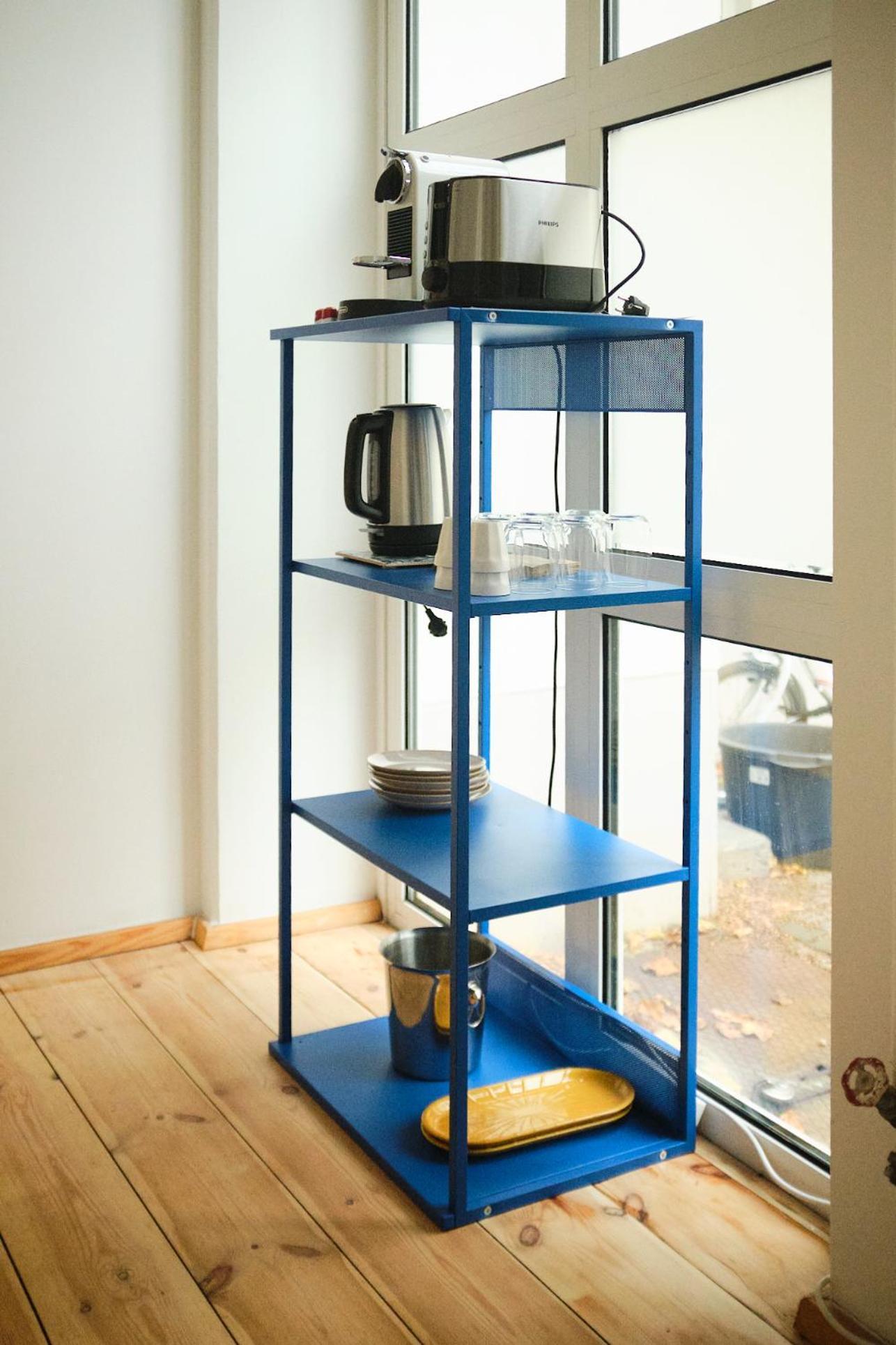 Modern Design 75sq In Mitte Apartment *